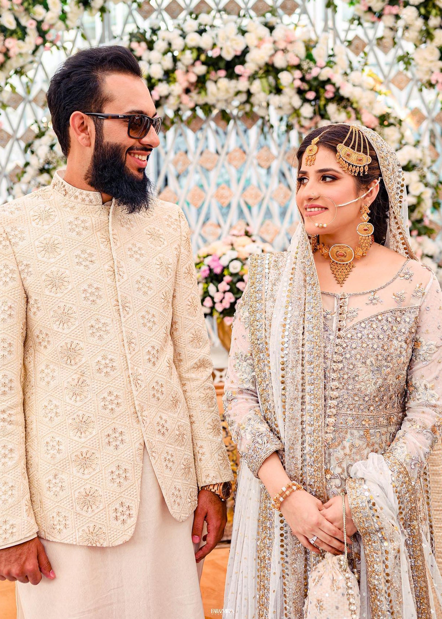 Pakistani Silver Gold Hand-Embellished Silk Organza Bridal Lehenga (3-Piece) - Image 2