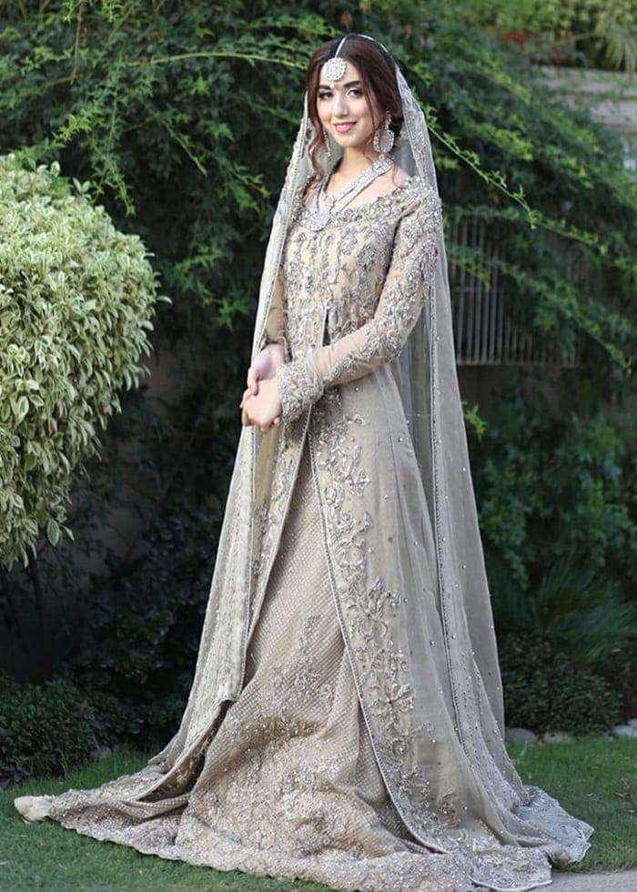 Pakistani Gold Zardozi Sponge Net Tissue Bridal Gown (3-Piece) - Image 3