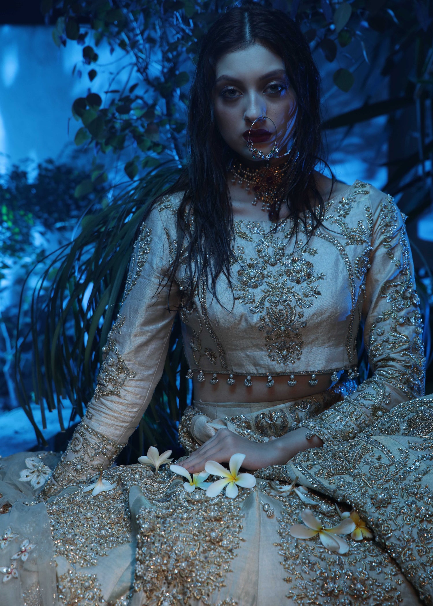 Beige Vintage Gold Zardozi Tissue Lehenga Choli (3-Piece) - Image 4