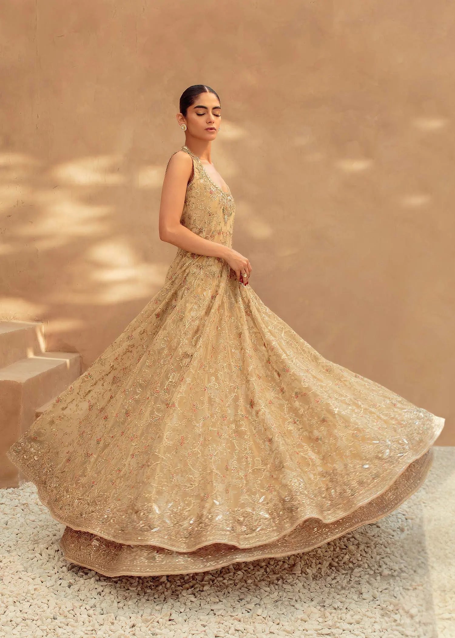 Pakistani Gold Embellished Net Bridal Lehenga (3-Piece) - Image 3