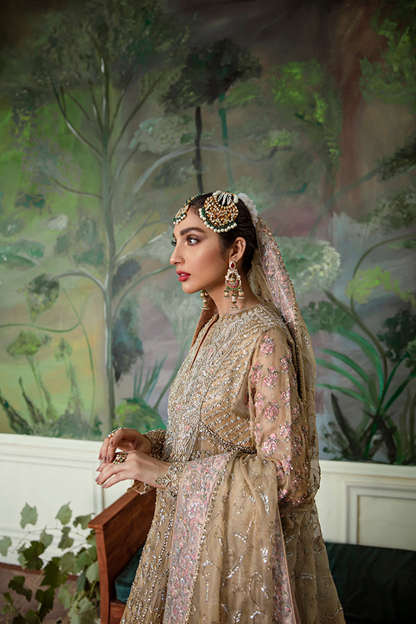 Pakistani Gold Zari Net Bridal Lehenga Set (3-Piece) - Image 4