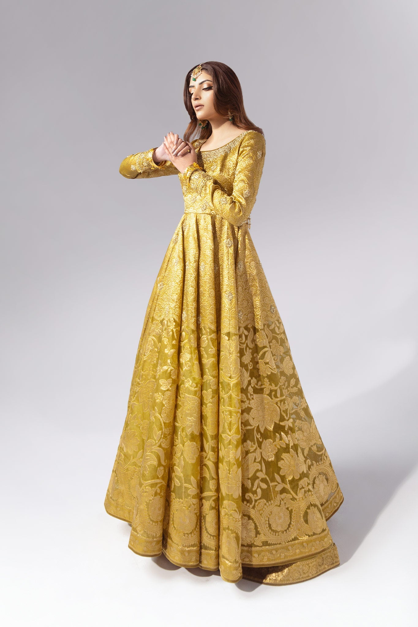 Pakistani Gold Zardozi Jacquard Pishwas Dress (3-Piece) - Image 4
