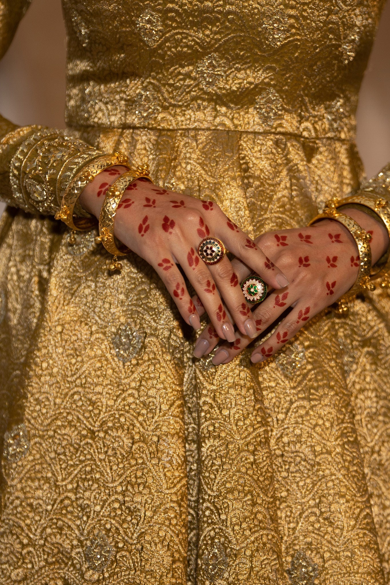 Pakistani Gold Zardozi Jacquard Pishwas Dress (3-Piece) - Image 8