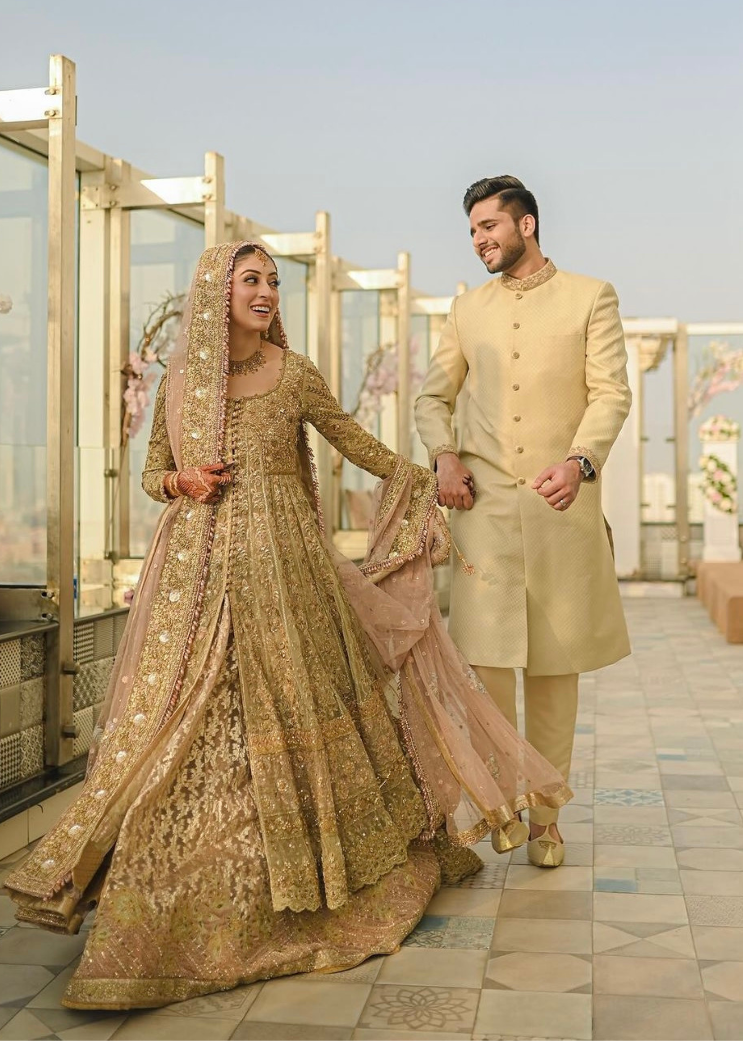 Pakistani Antique Gold Embellished Silk-Blend Pishwas (2-Piece) - Image 2