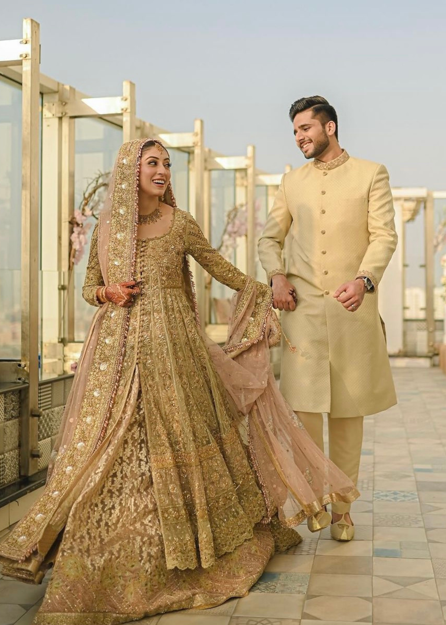 Pakistani Antique Gold Embellished Silk-Blend Pishwas (2-Piece) - Image 5