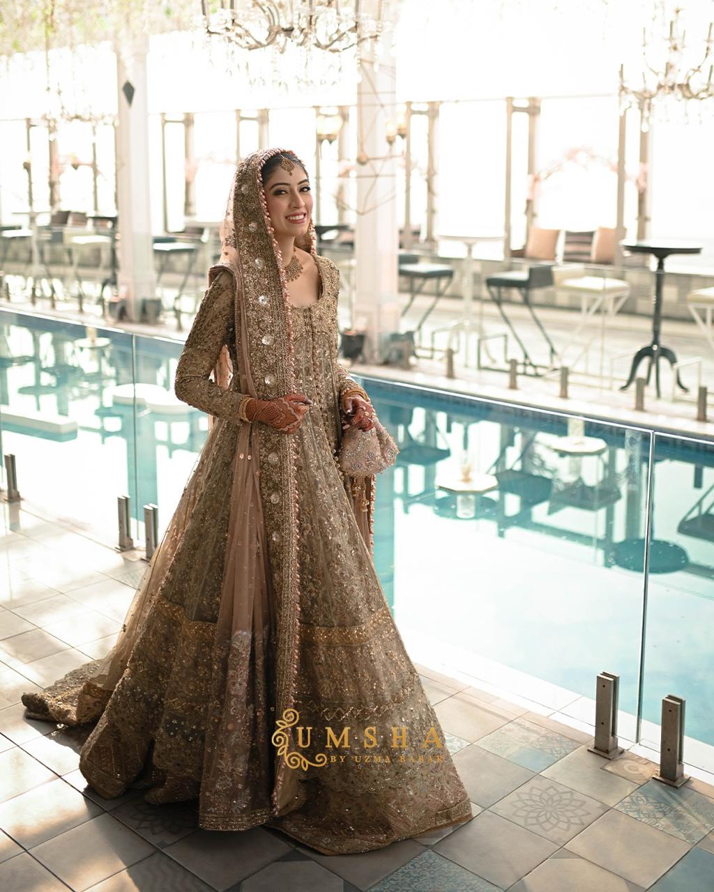 Pakistani Antique Gold Embellished Silk-Blend Pishwas (2-Piece) - Image 7