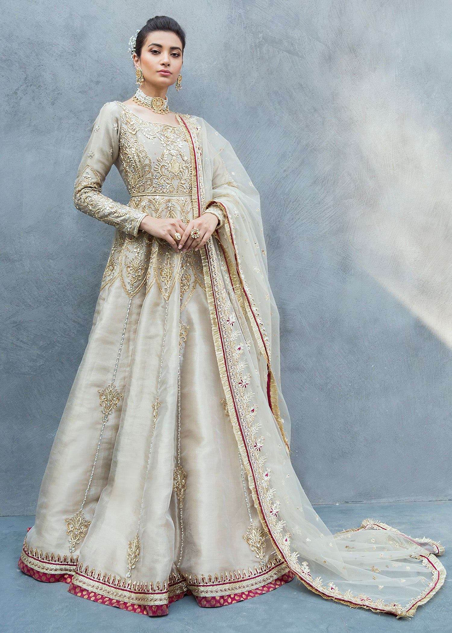 Gold Hand-Embellished Tissue & Net Pishwas (2-Piece) - Image 2