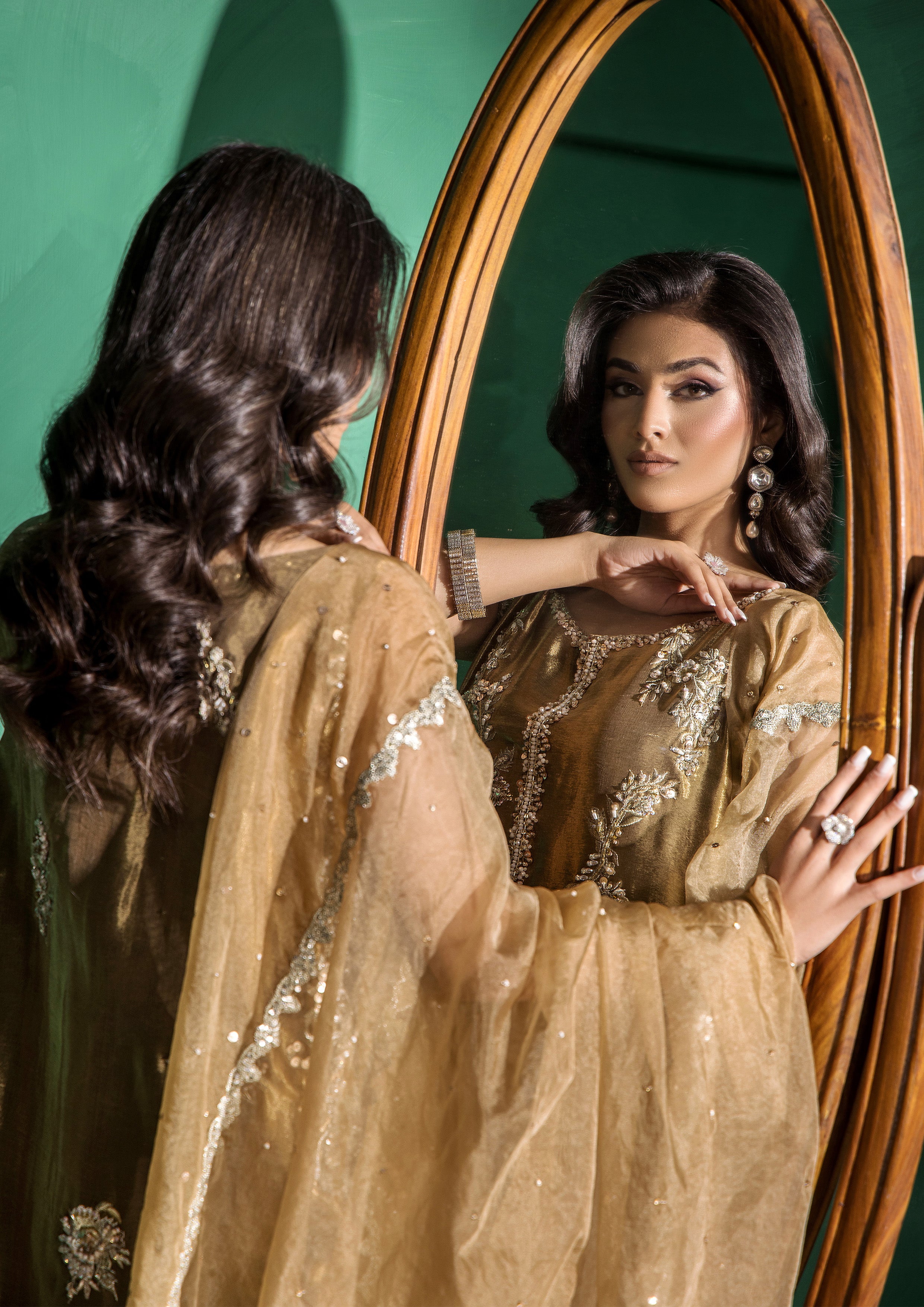 Antique Gold Embroidered Indian Tissue Salwar Kameez (3-Piece) - Image 2