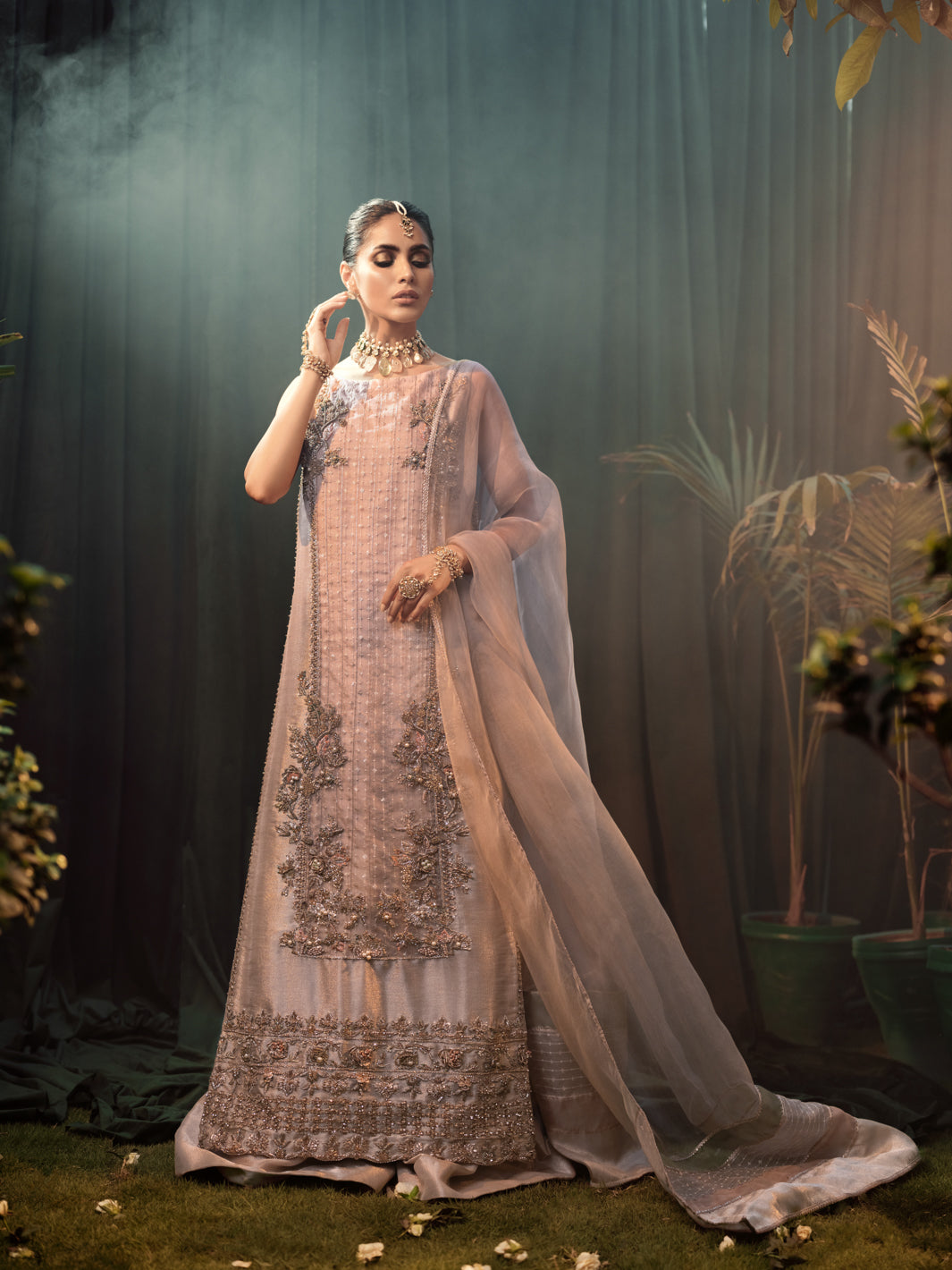 Antique Gold Embellished Kundan Net Salwar Kameez (3-Piece) - Image 1