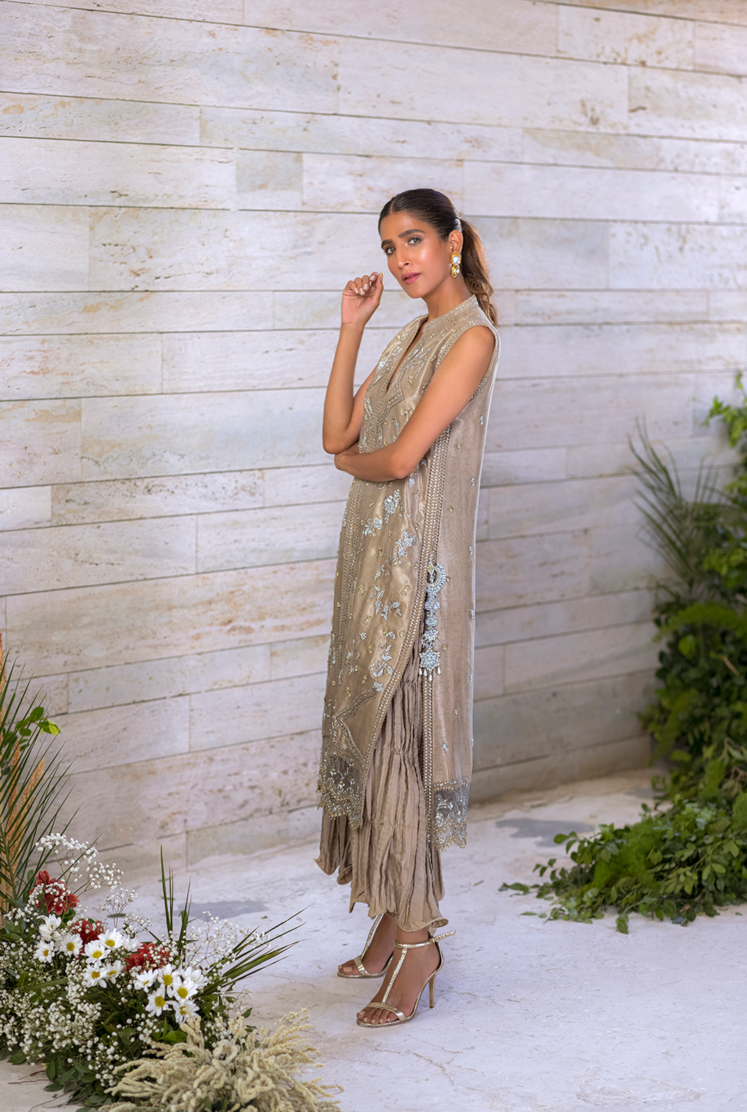 Dull Gold Zardozi Meysuri Jacket & Culottes (2-Piece) - Image 2