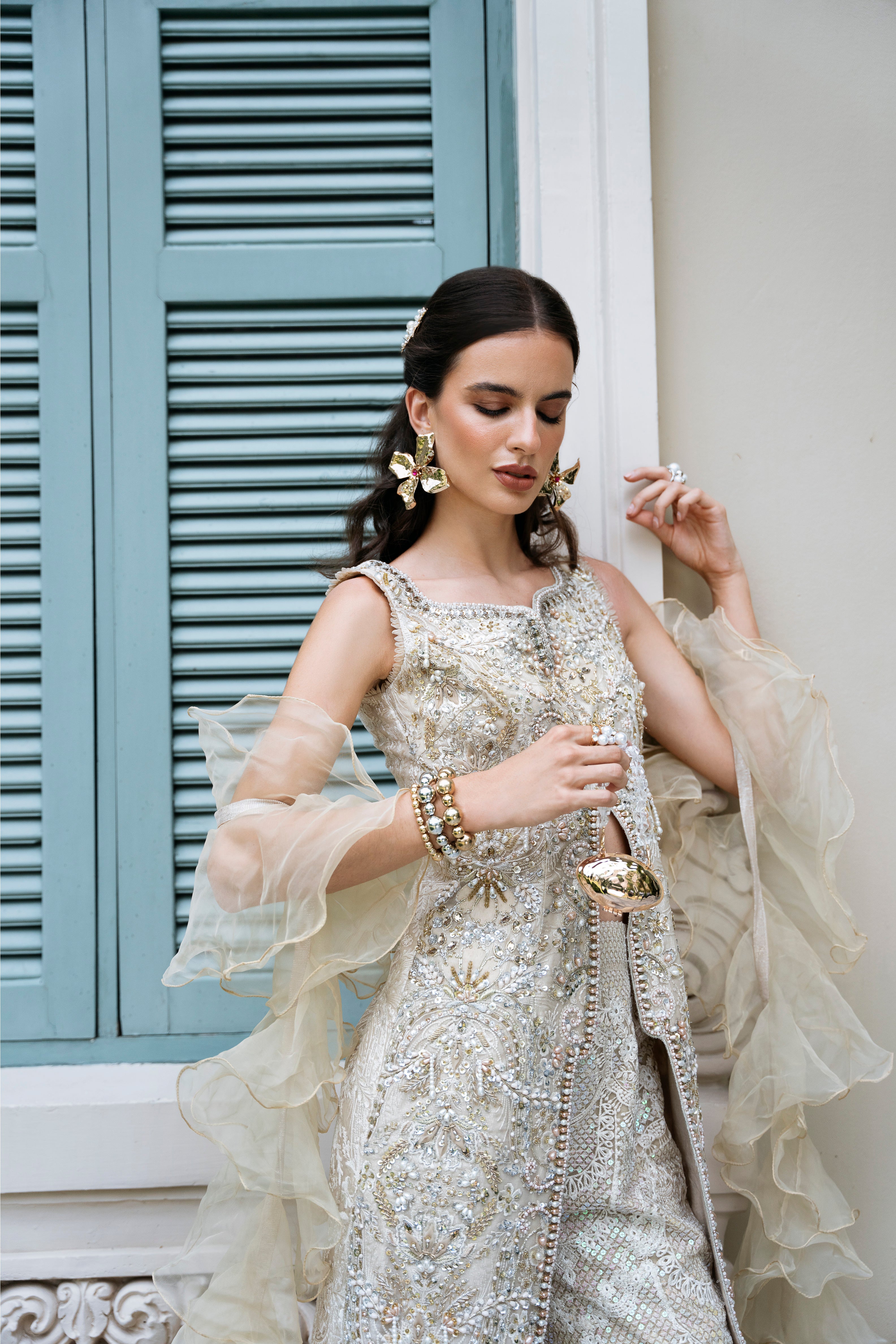 Pakistani Champagne Gold Hand-Beaded Organza Salwar Kameez (3-Piece) - Image 2