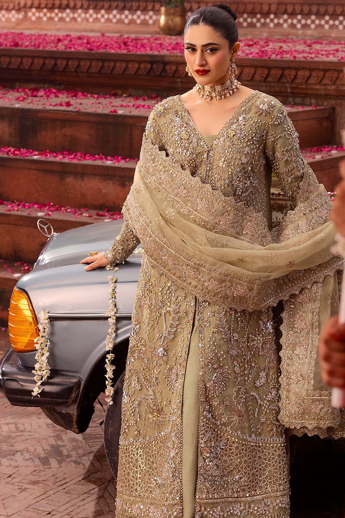 Olive Gold Embroidered Organza Jacket Set (3-Piece) - Image 3