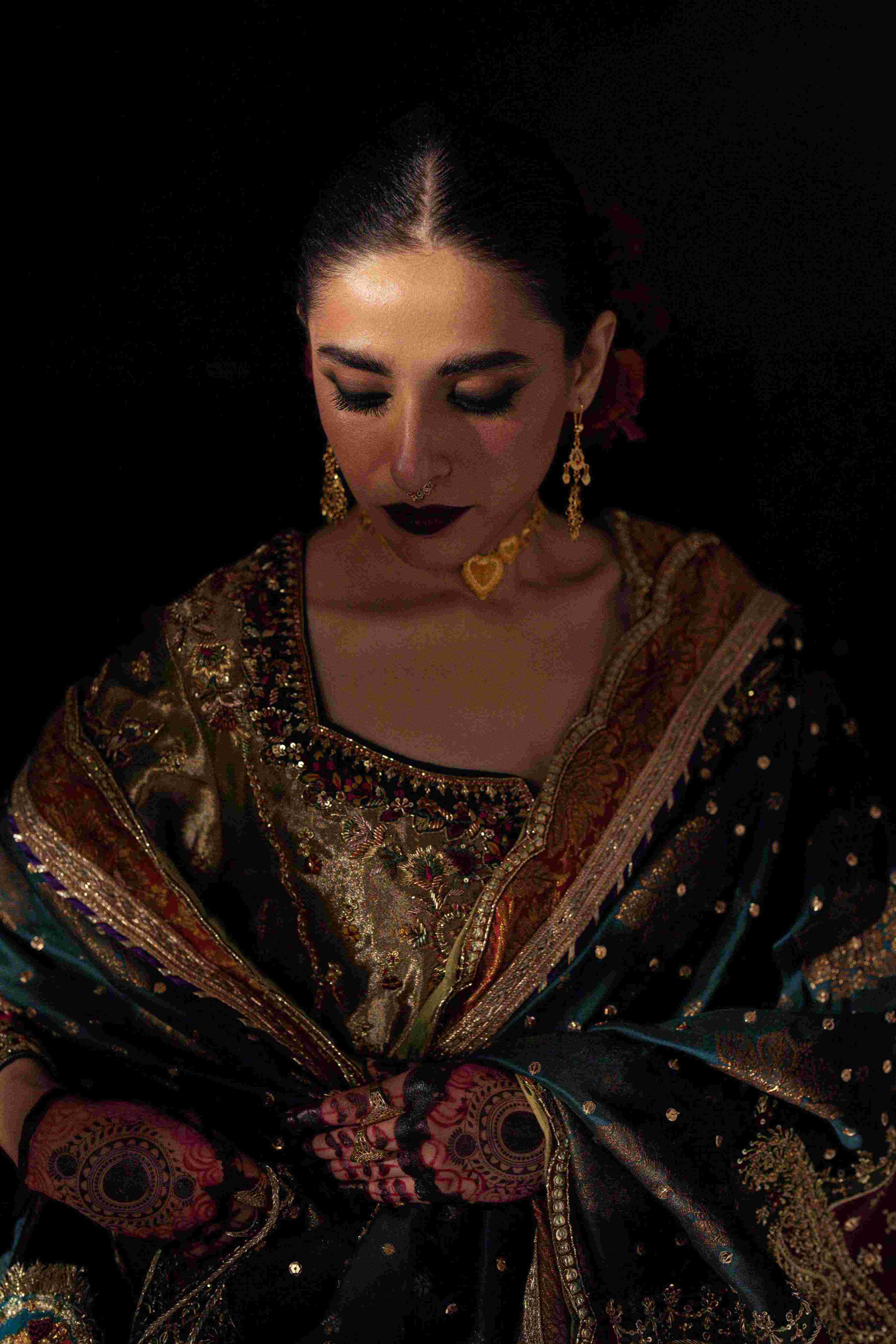 Pakistani Gold Embroidered Silk Kurta Set (3-Piece) - Image 5