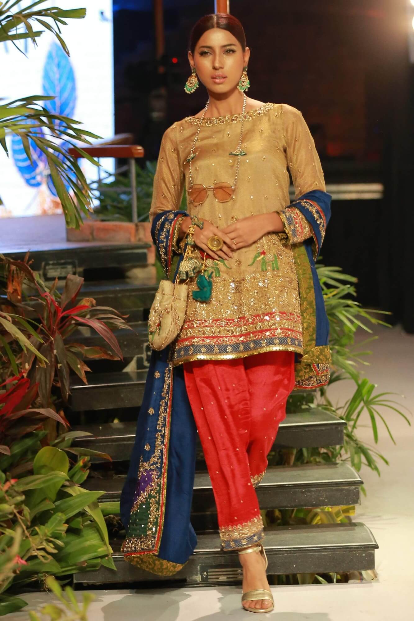 Gold Hand-Embroidered Tissue Net Salwar Kameez (3-Piece) - Image 3