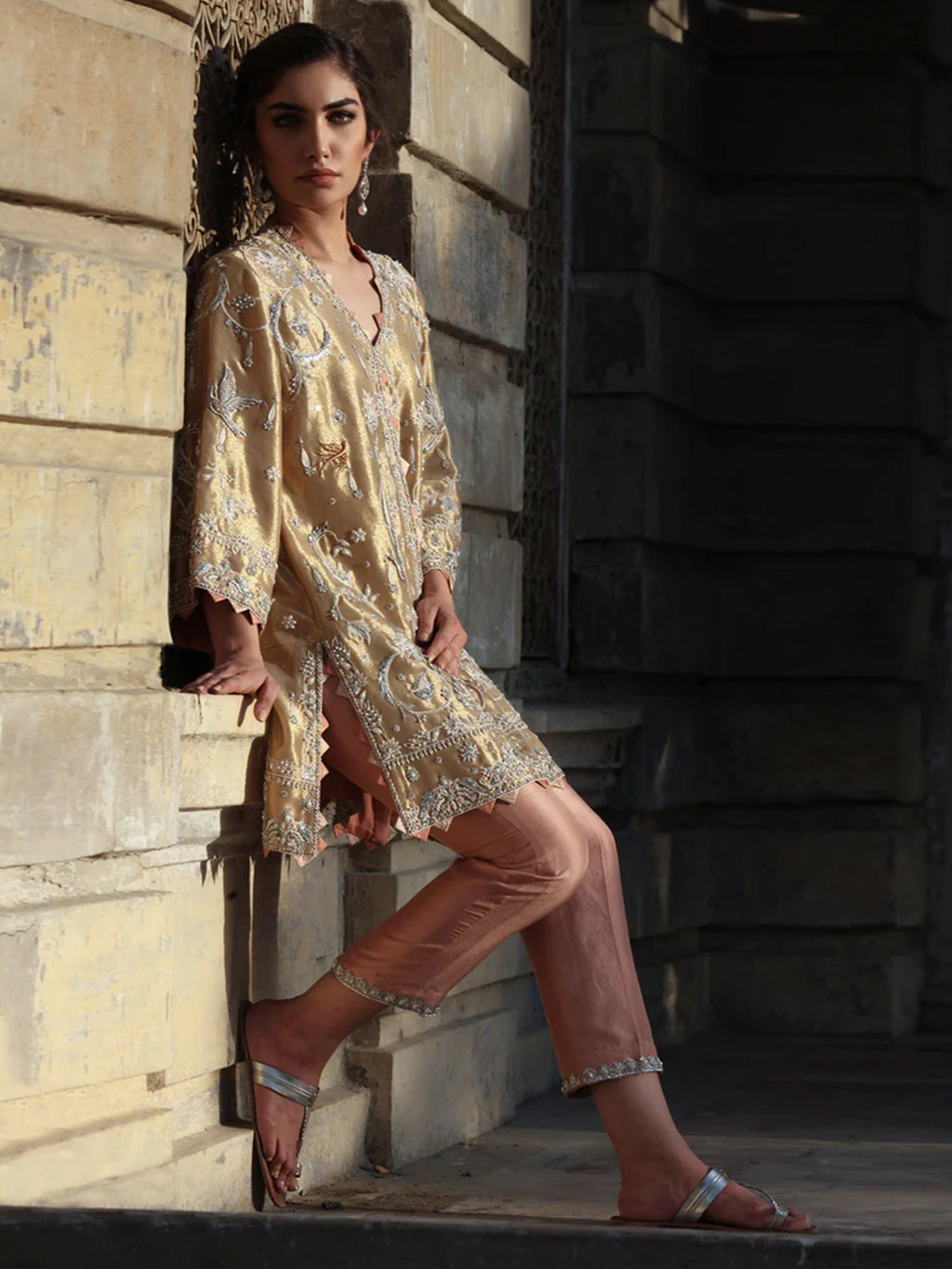 Pakistani Gold Threadwork Tissue Kurta with Silk Pants (2-Piece) - Image 1