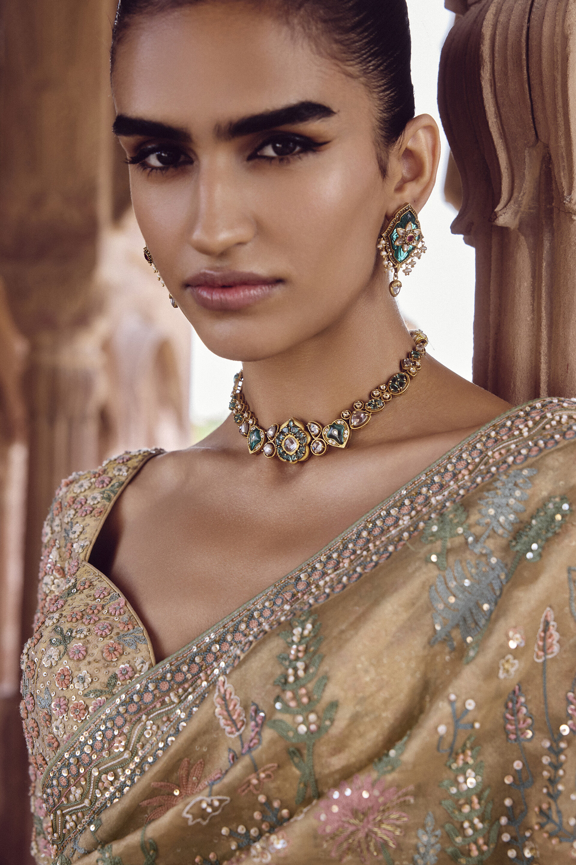 Gold Zardozi Embroidered Silk Saree (2-Piece) - Image 6