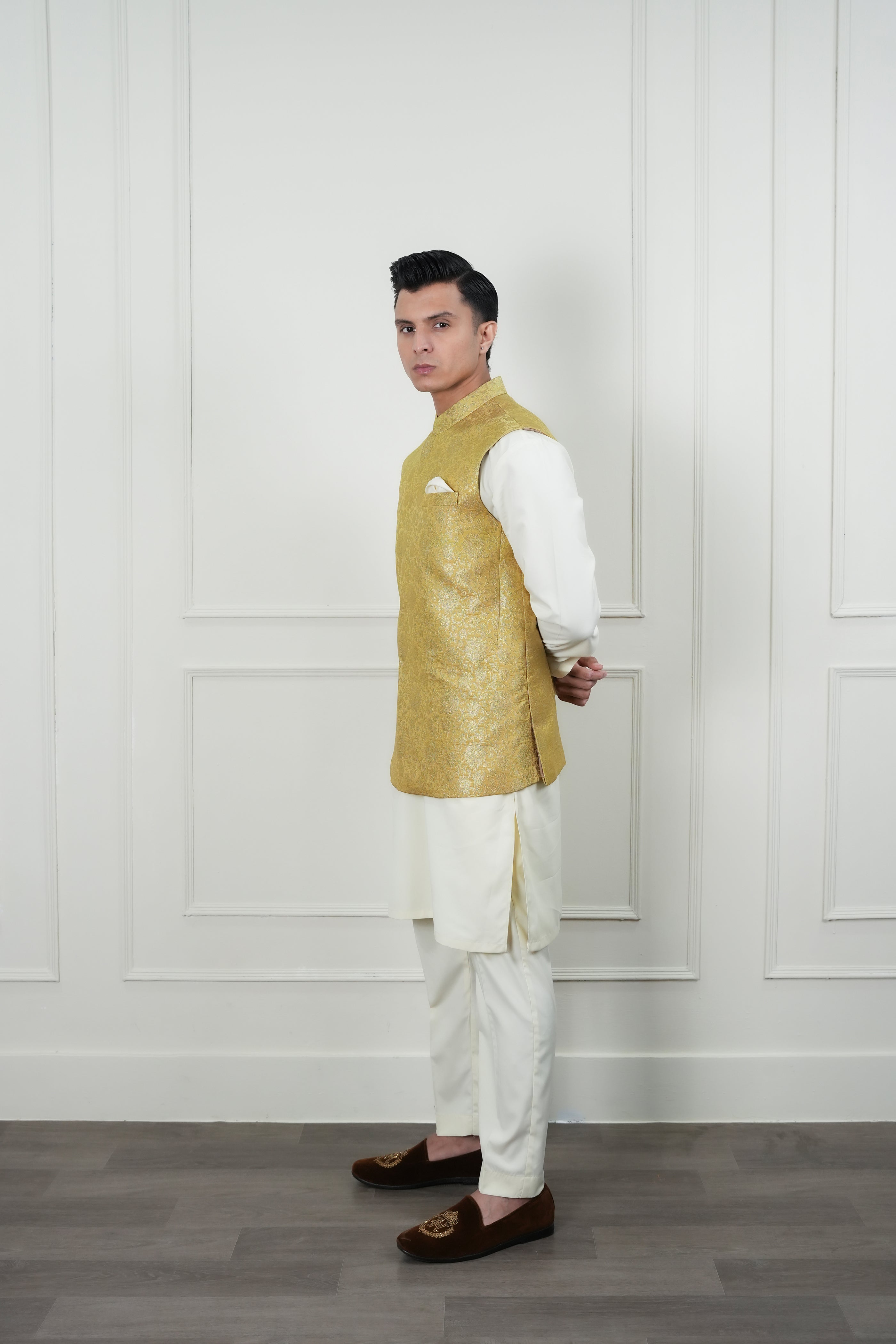 Mustard Zari Jamawar Waistcoat Kurta Pajama (3-Piece) - Image 2