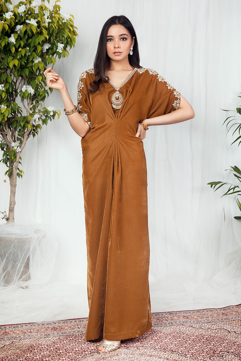 Pakistani Gold Pearl Zari Velvet Kaftan (1-Pc) - Image 1