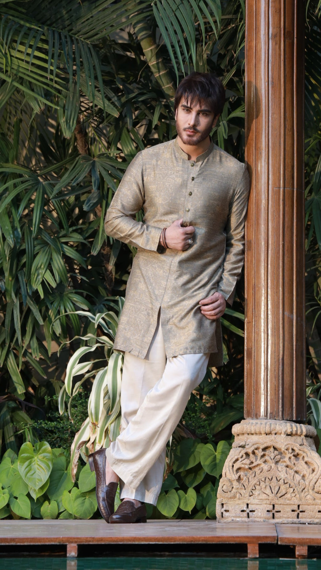 Gold Self-Jacquard Kurta Pajama (2-Piece) - Image 2