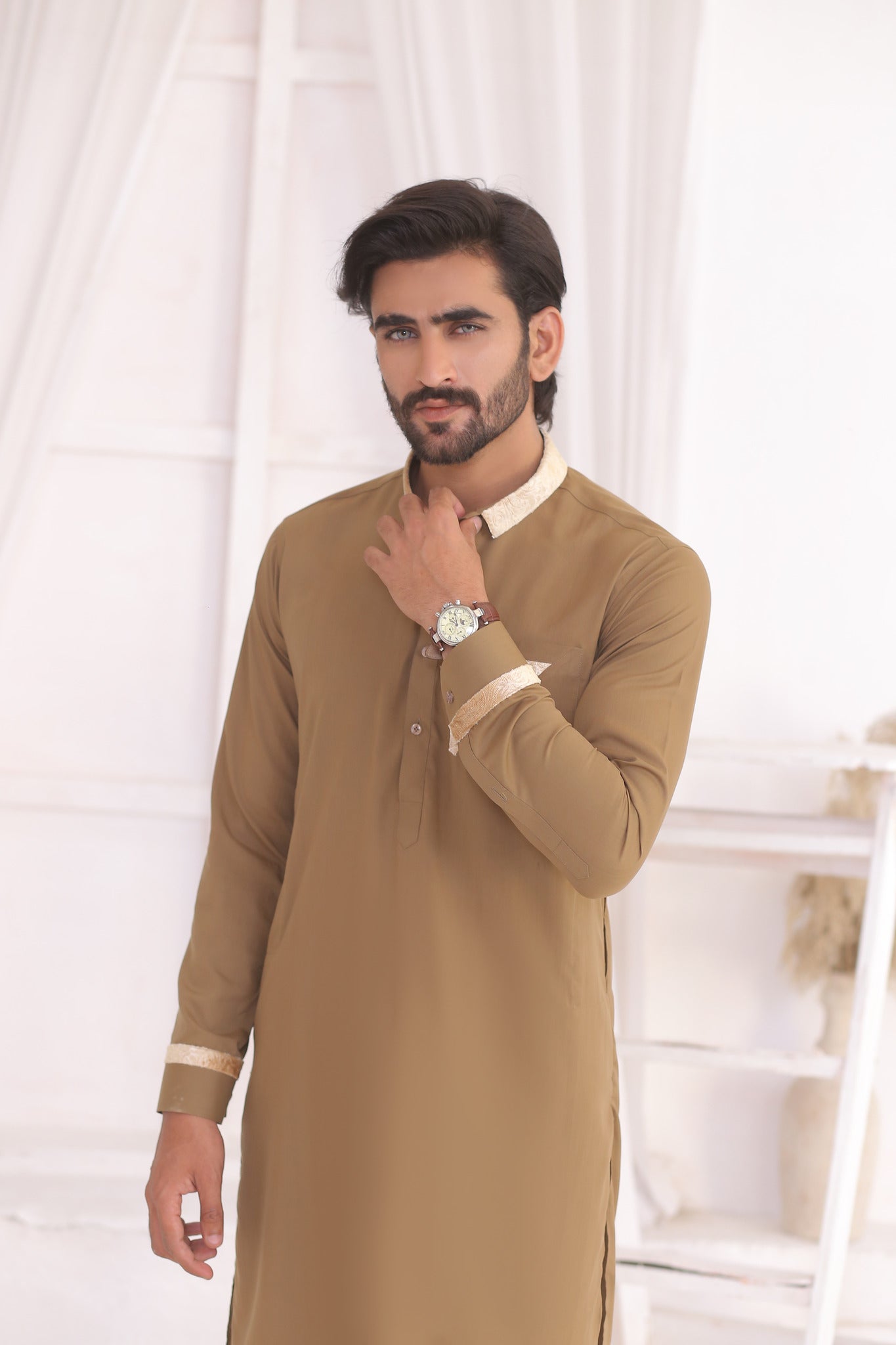 Gold Jacquard-Trim Shalwar Kameez (2-Piece) - Image 4
