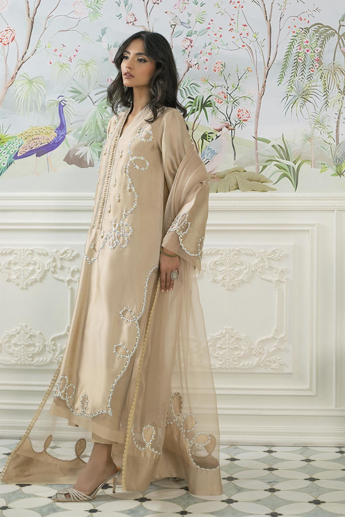 Gold-Sand Embellished Sheesha Silk Salwar Kameez (3-Piece) - Image 7