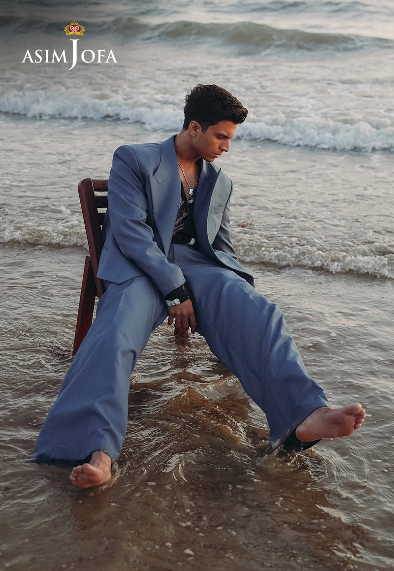 Grayish Blue Suiting Fabric Double-Breasted Suit (2-Piece) - Image 3