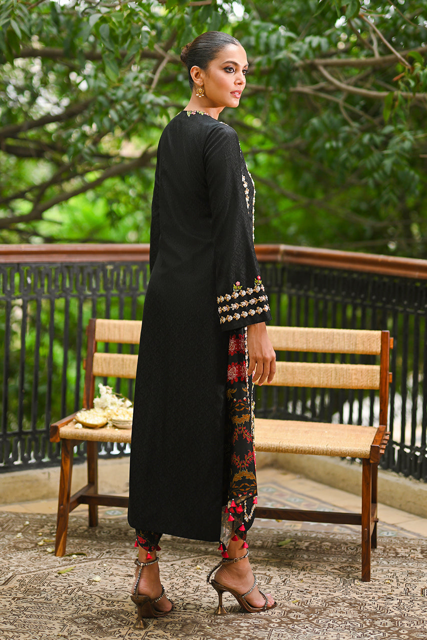 Charcoal Hand-Aari Embroidered Jamawar Kurta (2-Piece) - Image 2