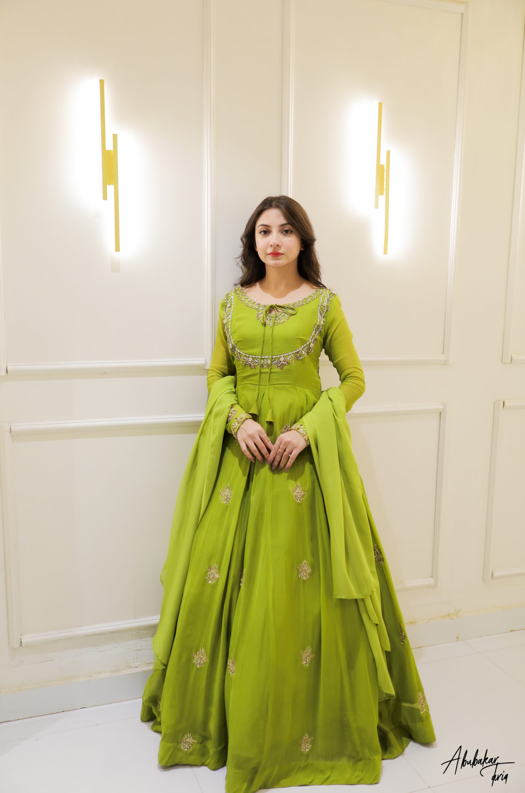 Indian Green Hand-Embellished Chiffon Anarkali Dress (2-Piece) - Image 11