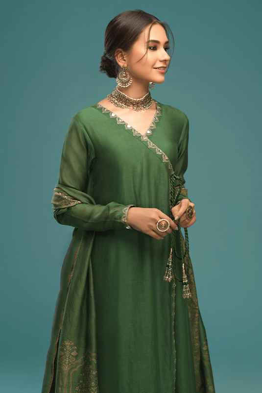 Pakistani Green Sheesha Dabka Embroidered Raw Silk Angharka (3-Piece) - Image 3