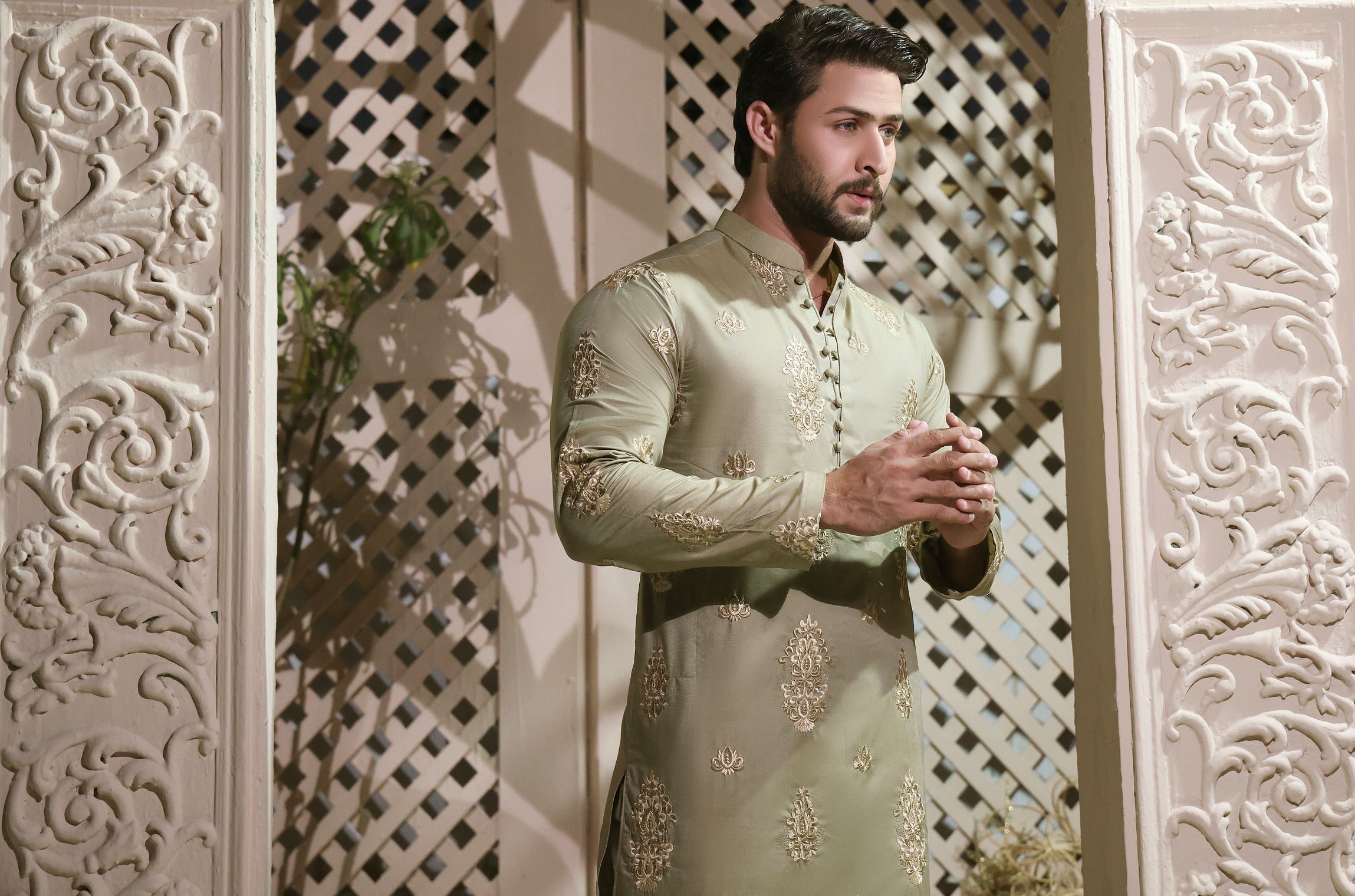 Pistachio Embroidered Cotton Silk Kurta (2-Piece) - Image 3