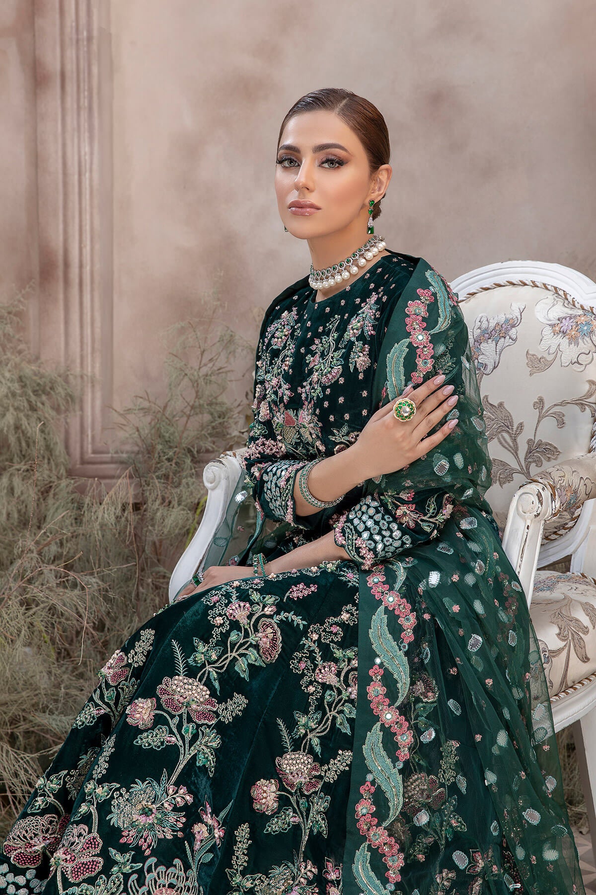 Pakistani Deep Emerald Embroidered Velvet Frock (3-Piece) - Image 4
