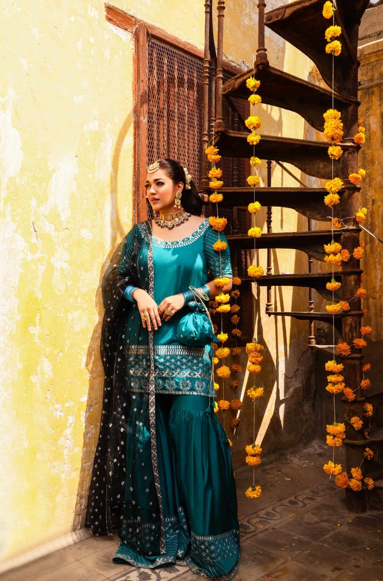 Teal Zari Sequin Cotton-Silk Gharara Set (3-Piece) - Image 4