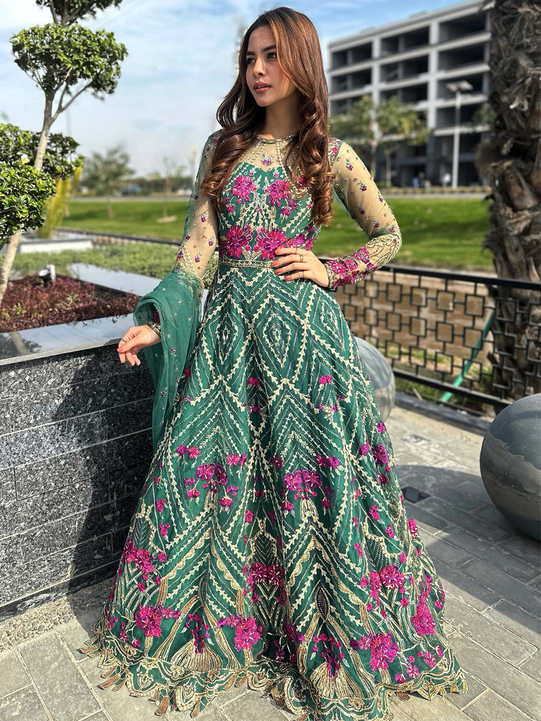 Pakistani Emerald Green Embroidered Net Formal Gown (2-Piece) - Image 1