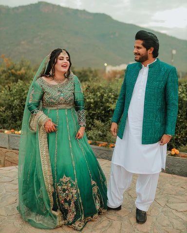 Pakistani Emerald Green Embroidered Silk Bridal Gown (2-Piece) - Image 4