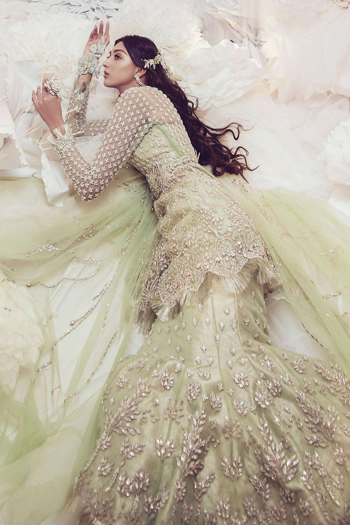 Pakistani Apple Green Embellished Zari Gauze Bridal Gown (2-Piece) - Image 3