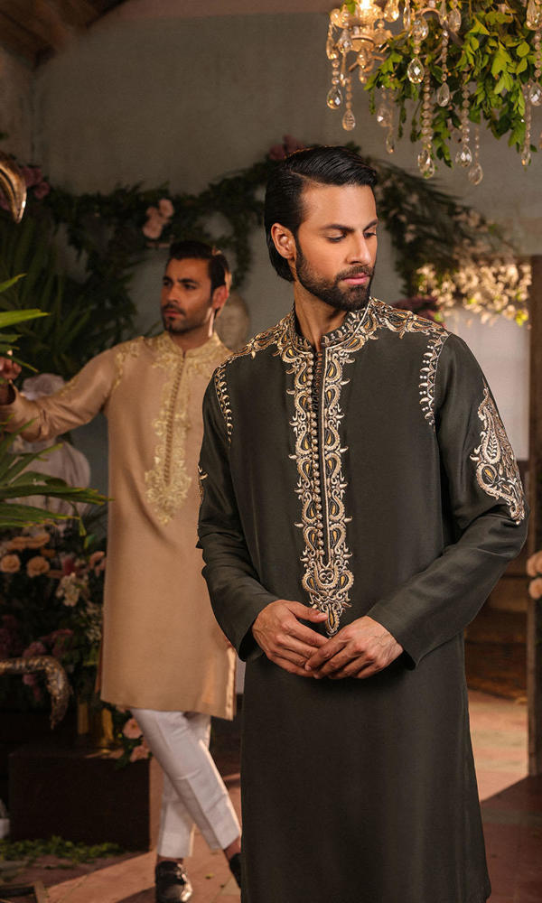 Deep Bottle Green Embroidered Silk-Blend Sherwani (3-Piece) - Image 8