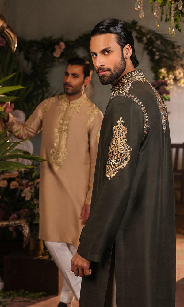 Deep Bottle Green Embroidered Silk-Blend Sherwani (3-Piece) - Image 9