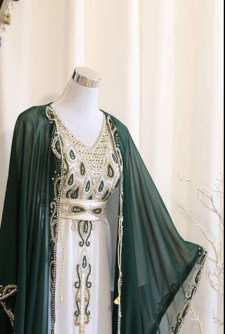 Pakistani Green and White Zari Embroidered Georgette Kaftan (1-Pc) - Image 4