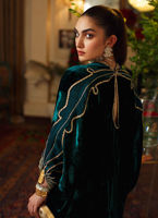 Pakistani Emerald Green Hand-Embroidered Velvet Kaftan (1-Pc) - Image 6