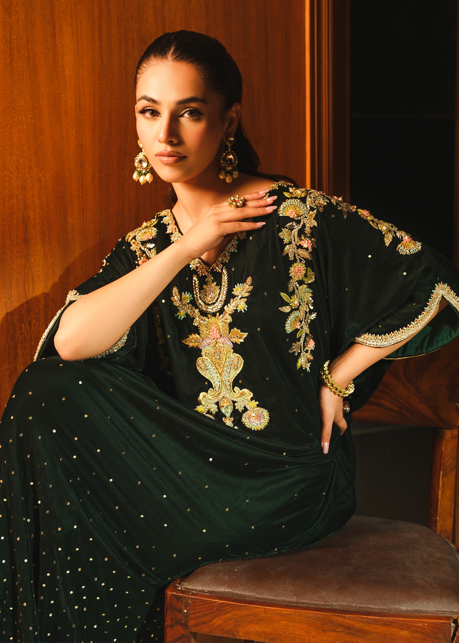 Emerald Green Embroidered Velvet Kaftan (1-Pc) - Image 2