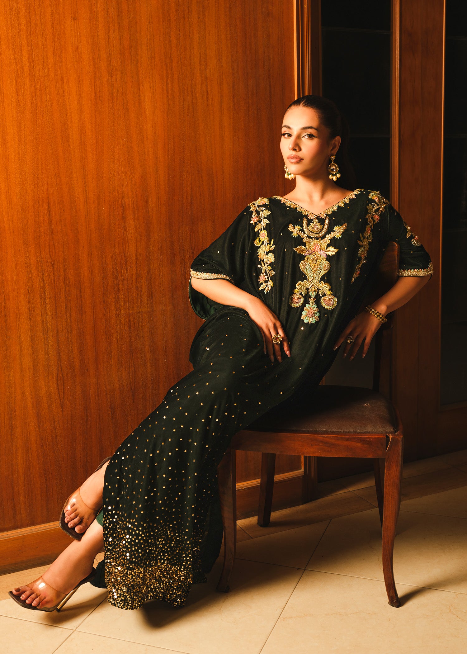 Emerald Green Embroidered Velvet Kaftan (1-Pc) - Image 3