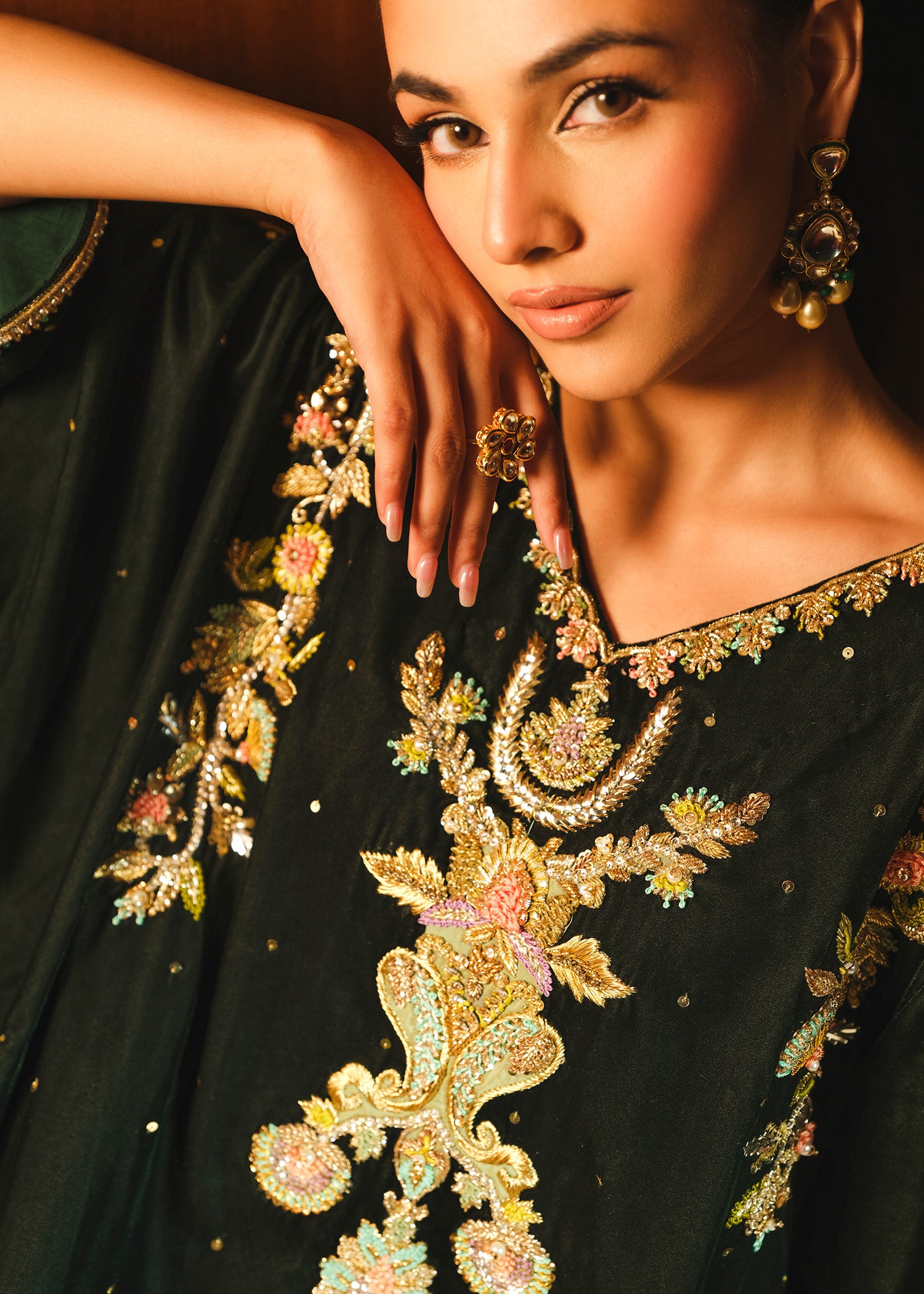 Emerald Green Embroidered Velvet Kaftan (1-Pc) - Image 4