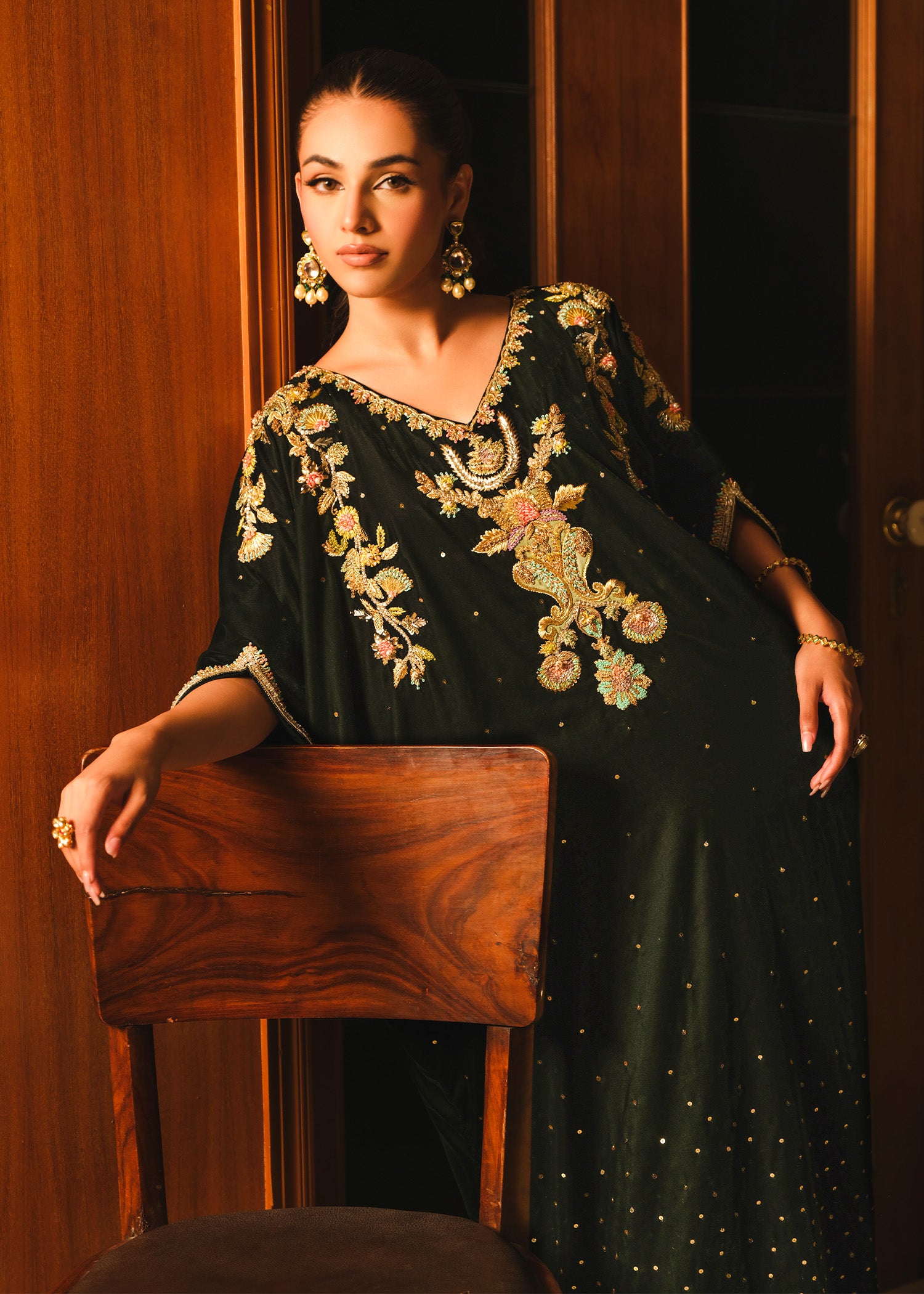 Emerald Green Embroidered Velvet Kaftan (1-Pc) - Image 9