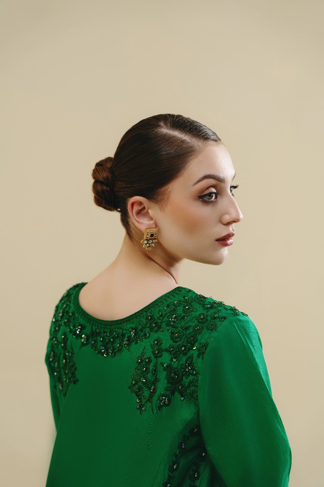 Pakistani Emerald Green Embroidered Pure Raw Silk Kalidaar (3-Piece) - Image 2