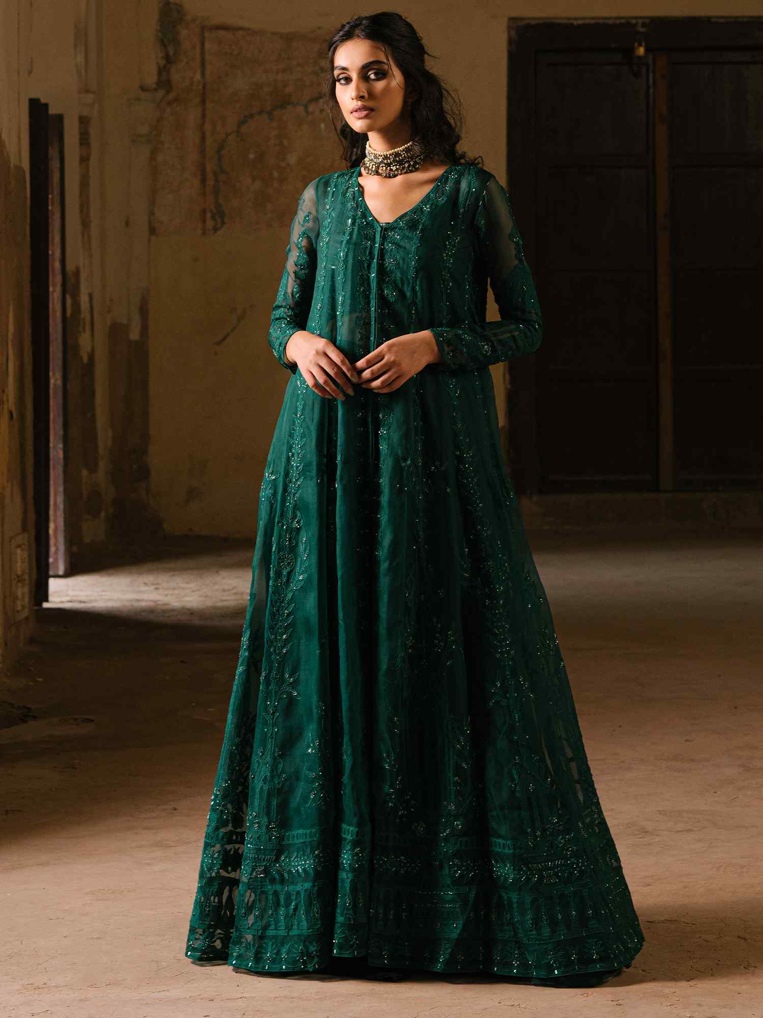 Pakistani Emerald Green Embroidered Silk Organza Kalidar (3-Piece) - Image 4