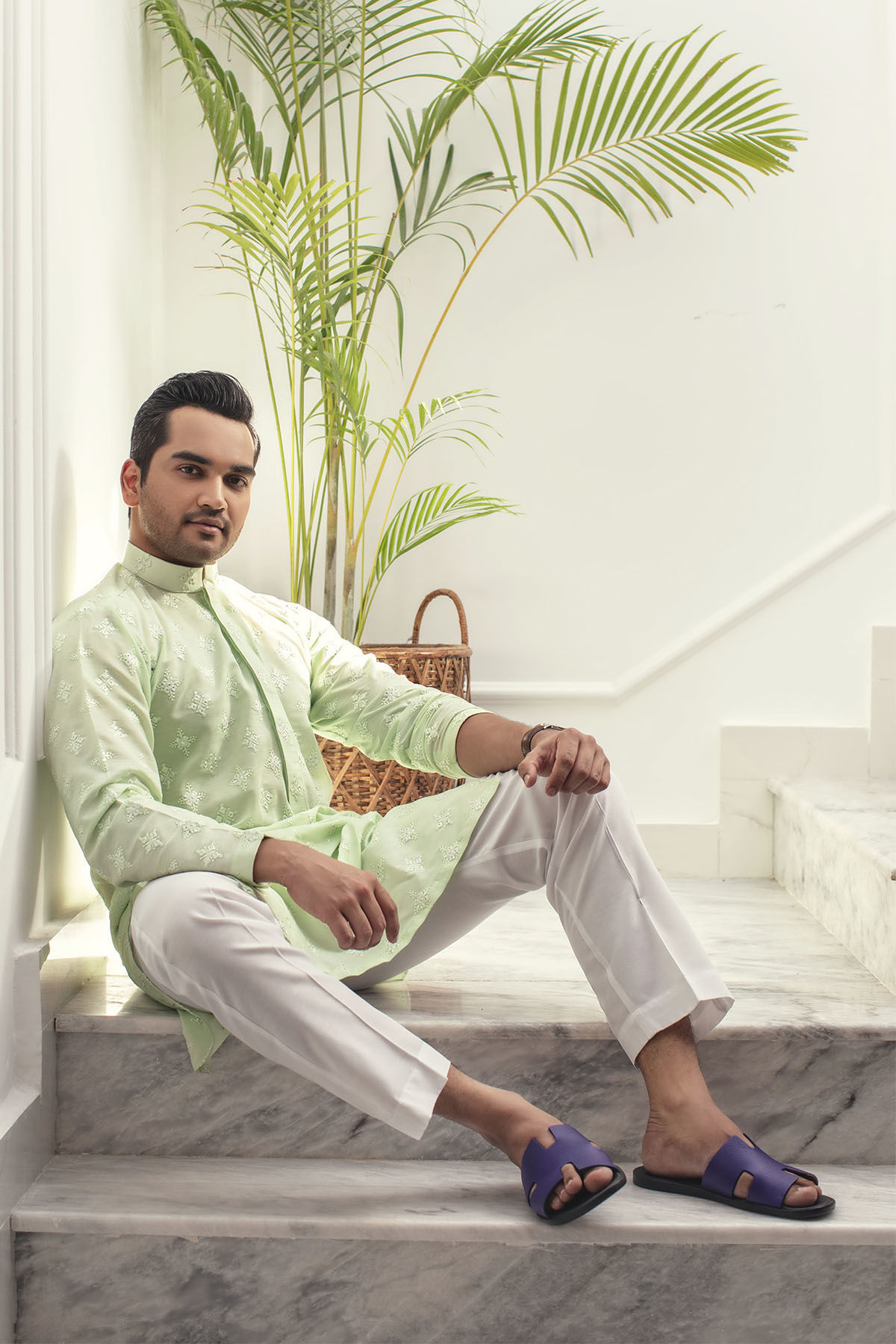 Mint Green Resham Embroidered Ox Silk Kurta (2-Piece) - Image 1