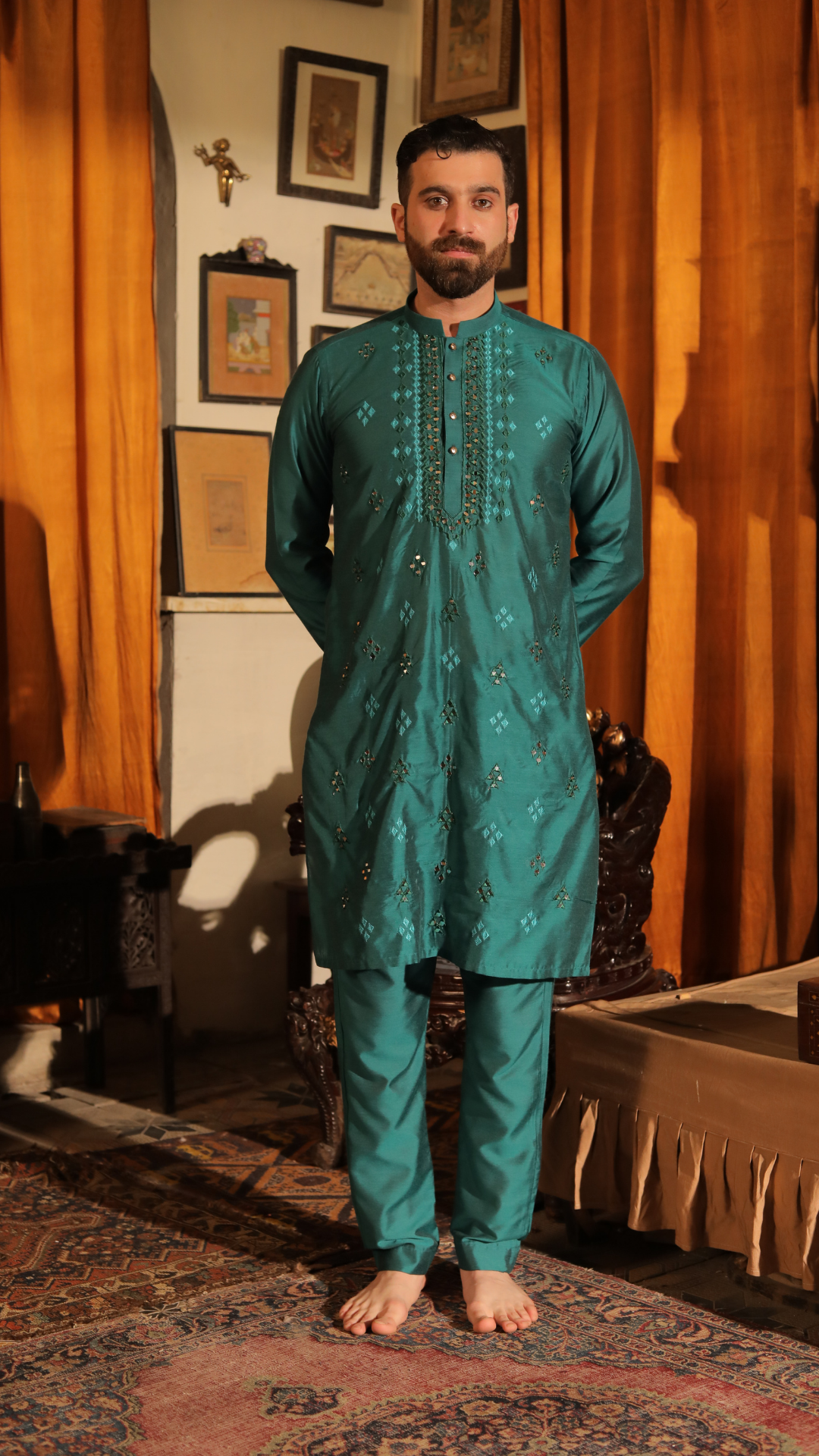 Emerald Green Mirror Work Silk-Blend Kurta Pajama (2-Piece) - Image 7