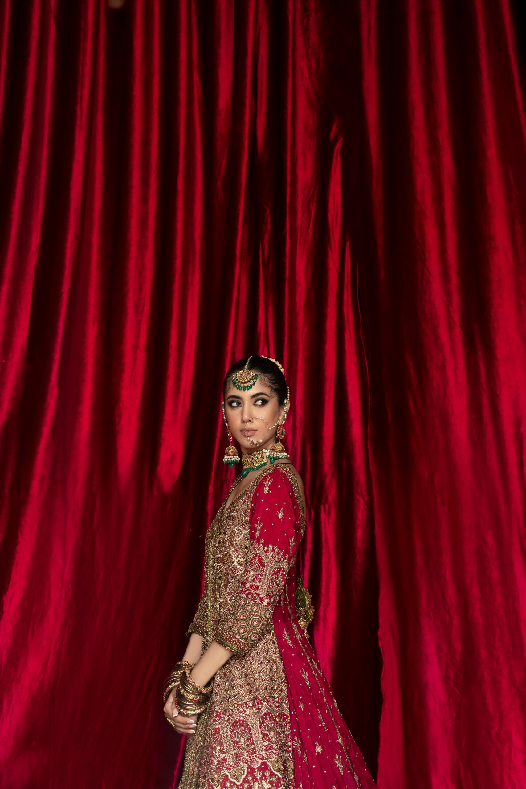 Pakistani Grassy Green & Maroon Embroidered Jamawar Lehenga (3-Piece) - Image 6