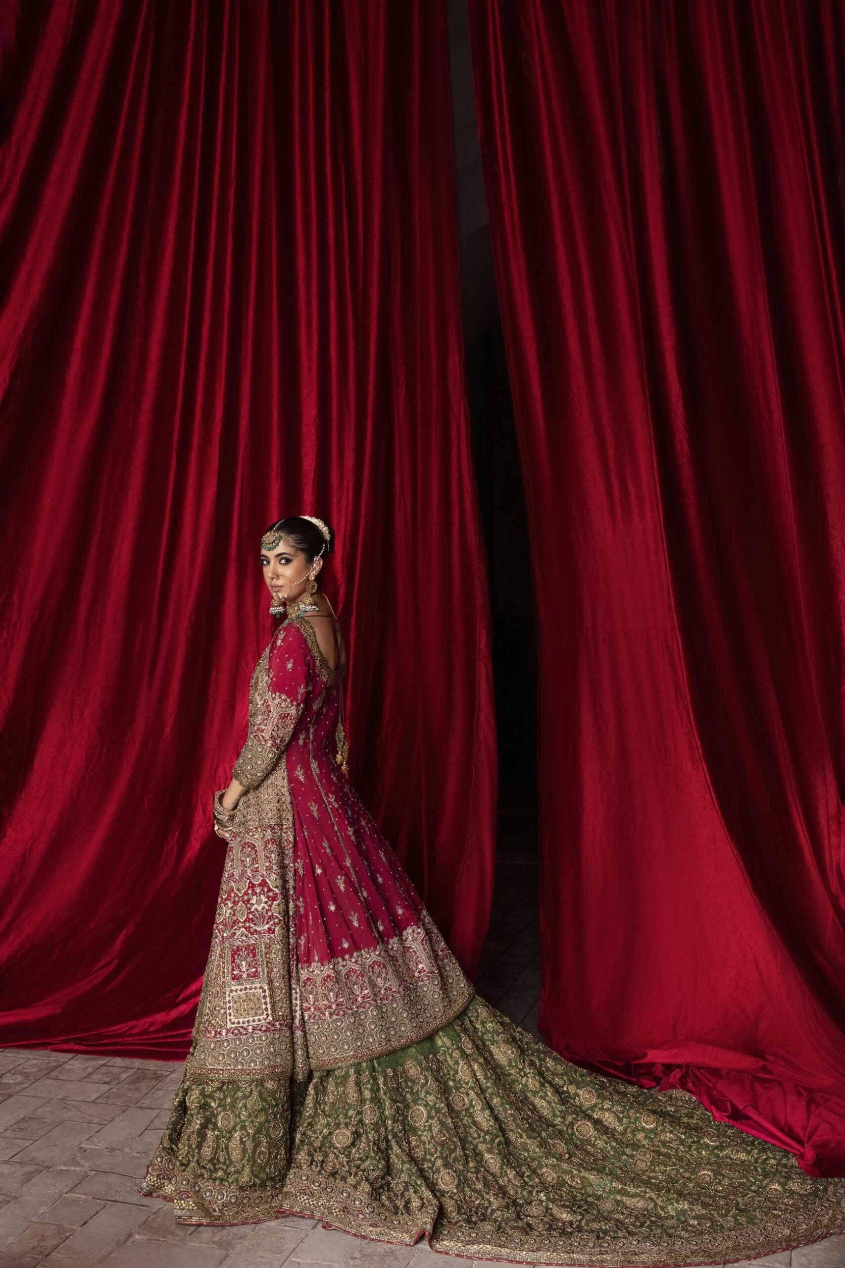 Pakistani Grassy Green & Maroon Embroidered Jamawar Lehenga (3-Piece) - Image 9