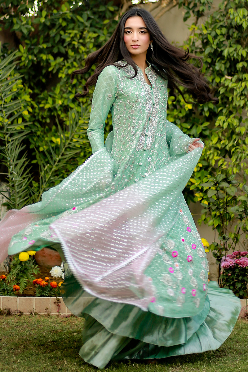 Mint Green Embroidered Metallic Tissue Lehenga (3-Piece) - Image 5